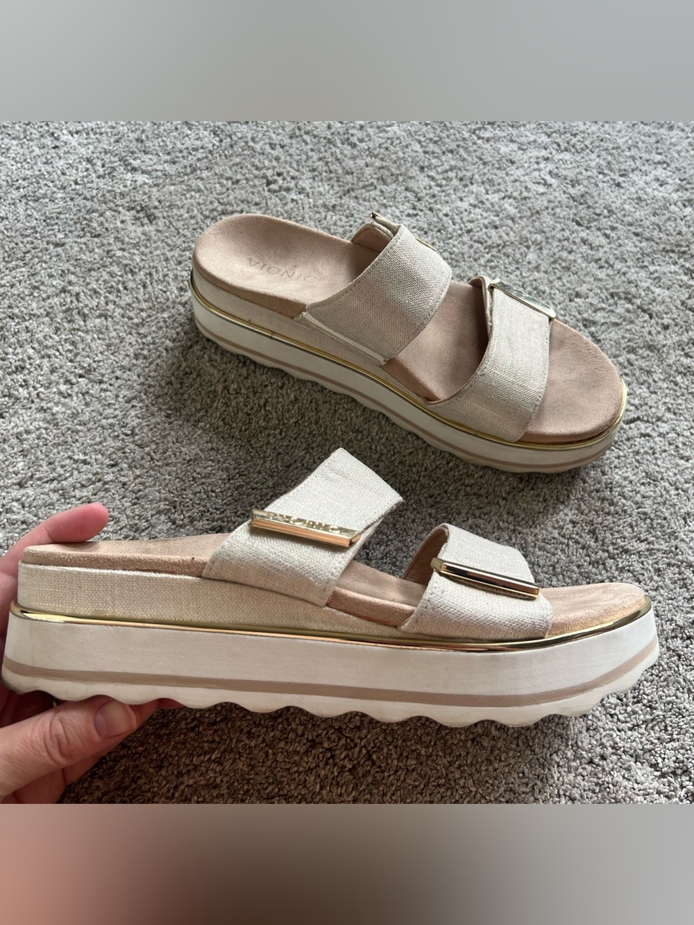 Vionic Brandie Size 9 Slide Platform Sandals Beige Gold Adjustable Comfort